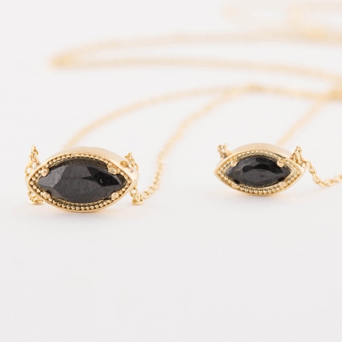 Altın Nikol Büyük Boy Safir Kolye Altın Nikol Büyük Boy Safir Kolye